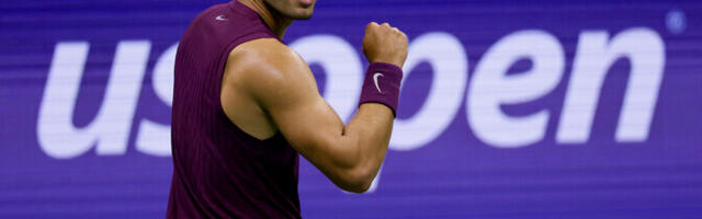 US Open: Алькарас и Джокович идут дальше