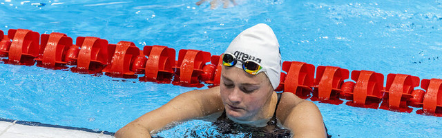 Олимпиада: Энели Ефимова заняла 16-е место в заплыве на 100 метров брассом