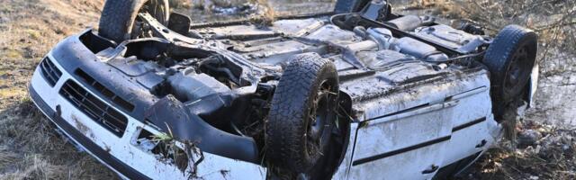 ВИДЕО И ФОТО | Осторожно, дороги скользкие! Утром произошло несколько ДТП