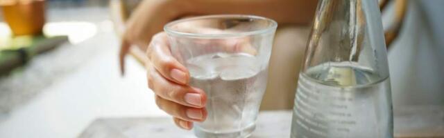 Холодная вода в жару: польза и вред для организма, рекомендации по употреблению