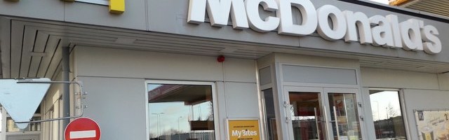 Сотрудник McDonalds, в котором обнаружен заболевший коронавирусом, рассказал о закрытии ресторана