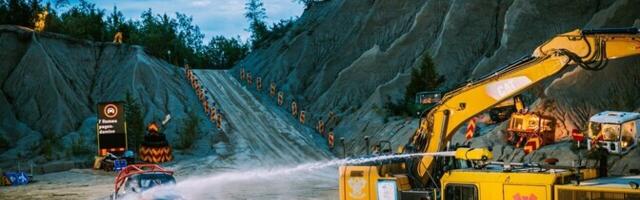 Вместо актеров – автомобили: в карьере Румму покажут спектакль по мотивам "Ромео и Джульетты"