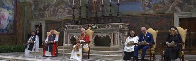 Король Великобритании Карл III помолился вместе с папой римским Львом XIV