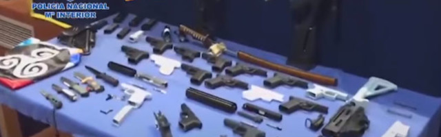 Полиция накрыла банду, которая распечатывала оружие на 3D-принтерах