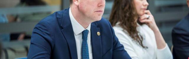 Валайнис: резкий рост цен на топливо в Латвии вызывает вопросы