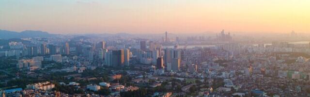 В Южной Корее сел на мель пассажирский паром: людей удалось эвакуировать, есть пострадавшие