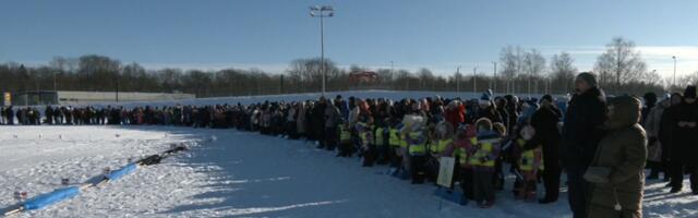 Все учебные учреждения Йыхви участвовали в празднике, посвященном Дню независимости Эстонии