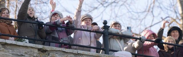 „Нарва — не зоопарк“. Новый тренд: экскурсии с гидом на 9 мая — это нормально?