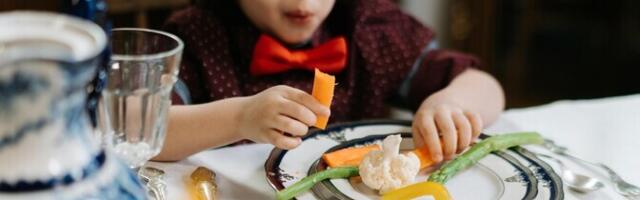 Психолог: сосредоточенность во время приема пищи улучшает психическое благополучие
