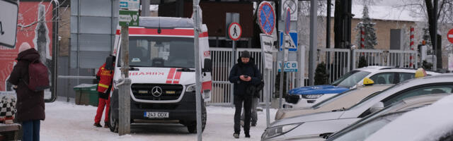 У погранпункта Нарва-1 человеку понадобилась срочная помощь