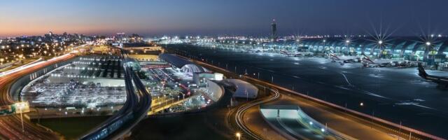 Из Абу-Даби вылетел первый самолет. Когда восстановят авиасообщение?