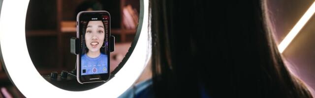 Правда ли, что в Китае приняли закон, обязывающий блогеров иметь профильное образование?