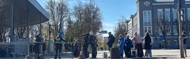 «И в монетах тоже нельзя»: таможенная служба отвечает на вопрос о евро на границе в Нарве