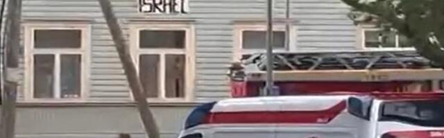 В Таллинне полиция моментально отреагировала усиленным составом на плакат с антиизраильским лозунгом 