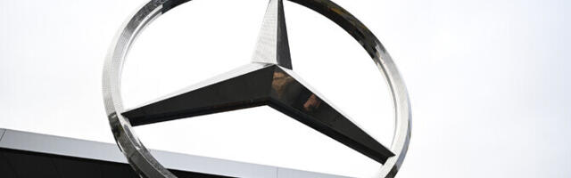 Прибыль Mercedes-Benz упала почти на 50%