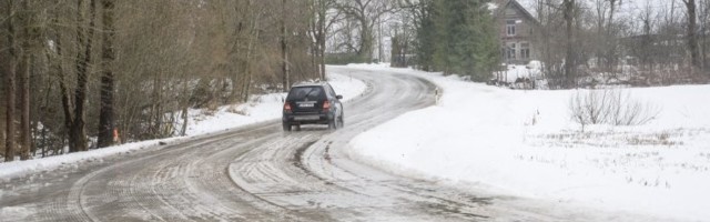 Условия движения на дорогах остаются зимними