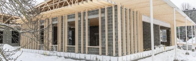 Более 2000 человек с особенностями психического здоровья ждут помощи: Таллинн готов строить, но без гарантий