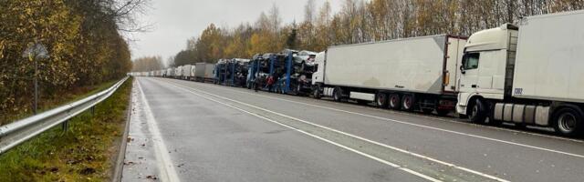 ФОТО | Кризис с воздушными шарами парализовал литовско-белорусскую границу. В очереди стоят и эстонские машины