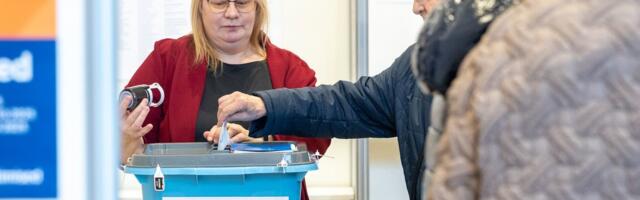 РЕЗУЛЬТАТЫ ОПРОСА | Большинство читателей RusDelfi предпочитают голосовать заранее на избирательном участке