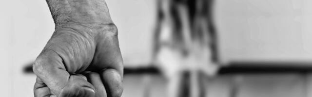 „Я повышал голос, мог ударить“: как люди оправдывают домашнее насилие и можно ли помочь...агрессору?