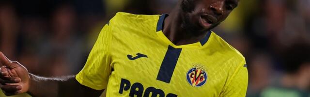 ФОТО | Знаменитый футболист женится на звезде фильмов для взрослых и OnlyFans