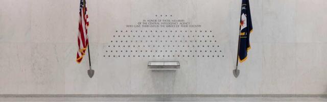 Правда ли, что на мемориале погибшим сотрудникам ЦРУ появилась звезда в честь жертвы российского обстрела?