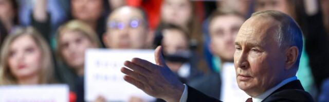 ВИДЕО | Журналист Айдер Муждабаев: „Россияне не создают никаких простестов, большинство солидарно с Путиным“