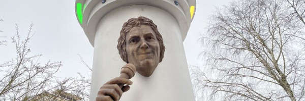 В Вильянди снесут памятник певцу Яака Йоалы