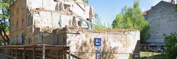 О чем пишет пресса: назревает реформа госпредприятий, разбирательство взрыва на ул. Мелнсила продолжается