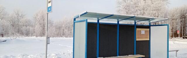 Только половина автобусных остановок в Нарве оснащена павильоном