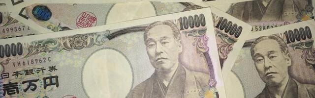 Японский рынок продолжает лихорадить: теперь падает иена