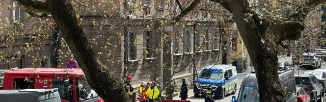 ФОТО | Спецоперация в центре Таллинна: улица оцеплена, дом эвакуирован, из здания вынесли человека на носилках