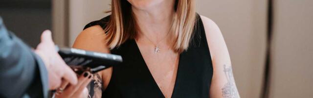 Диана Харламова презентовала в Нарве свою дебютную книгу