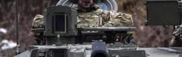 Фото: принц Уильям в танке у российской границы с Эстонией