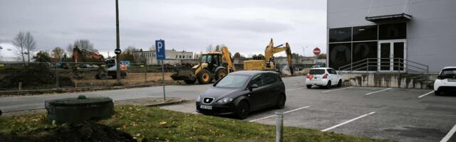 В Нарве на пустовавшем участке развернулось строительство магазина популярной торговой сети