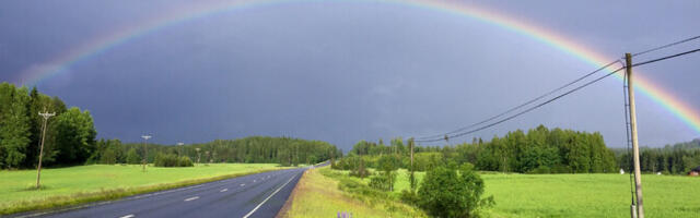 В субботу местами кратковременные дожди, возможны грозы, +24...+29