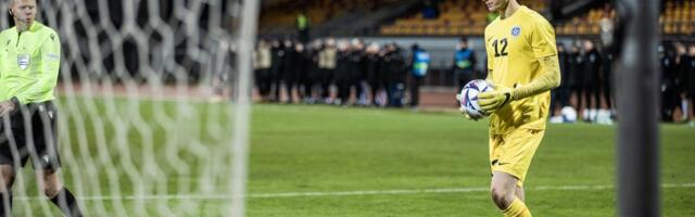 ВИДЕО | Вратарь сборной Эстонии допустил курьёзную ошибку, но стал героем „Арсенала“ в серии пенальти