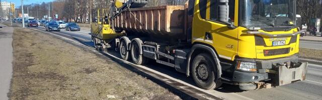 В Таллинне началась весенняя уборка — уже убрано почти 1300 тонн мусора и пыли