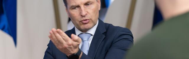 Певкур: новая программа развития гособороны поступит в правительство в апреле