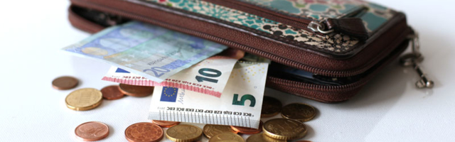 Банк: Рост заработной платы прекращается