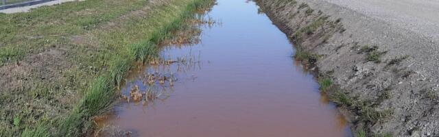 На Суур-Сыямяэ ведутся работы по очистке территории после масштабного пожара