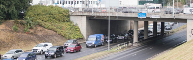 Светофоры на Таммсааре теэ в Таллинне перенастроят с целью сокращения времени в пути