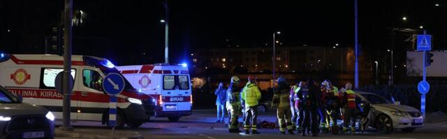 ФОТО |  В Таллинне столкнулись три авто: два человека в больнице