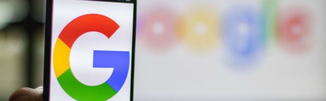 Французские власти оштрафовали Google на 220 млн евро