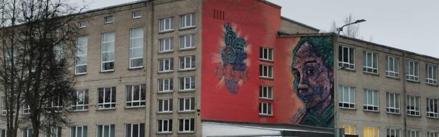 В Нарве установят лифты в Доме народов и ещё двух зданиях