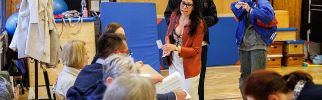 Жители Венгрии активно голосуют на выборах. Явку называют „абсолютно рекордной“ 