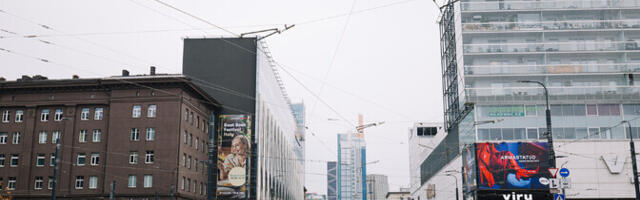 На парковочных местах на улице Хобуяама в Таллинне планируют установить столбики