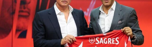 Жозе Моуринью вернулся на пост главного тренера "Бенфики" спустя 25 лет