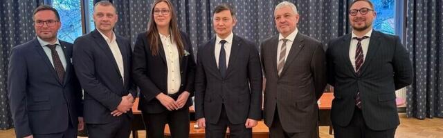 Новые старейшины столичных районов утверждены в должности: зарплаты остались прежними