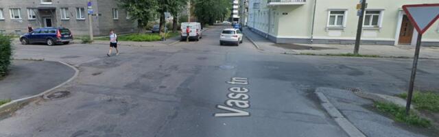 В Таллинне под машину попала женщина на девятом месяце беременности. „Она искала глазами водителя — мол, я здесь, перехожу дорогу, но все произошло слишком быстро“